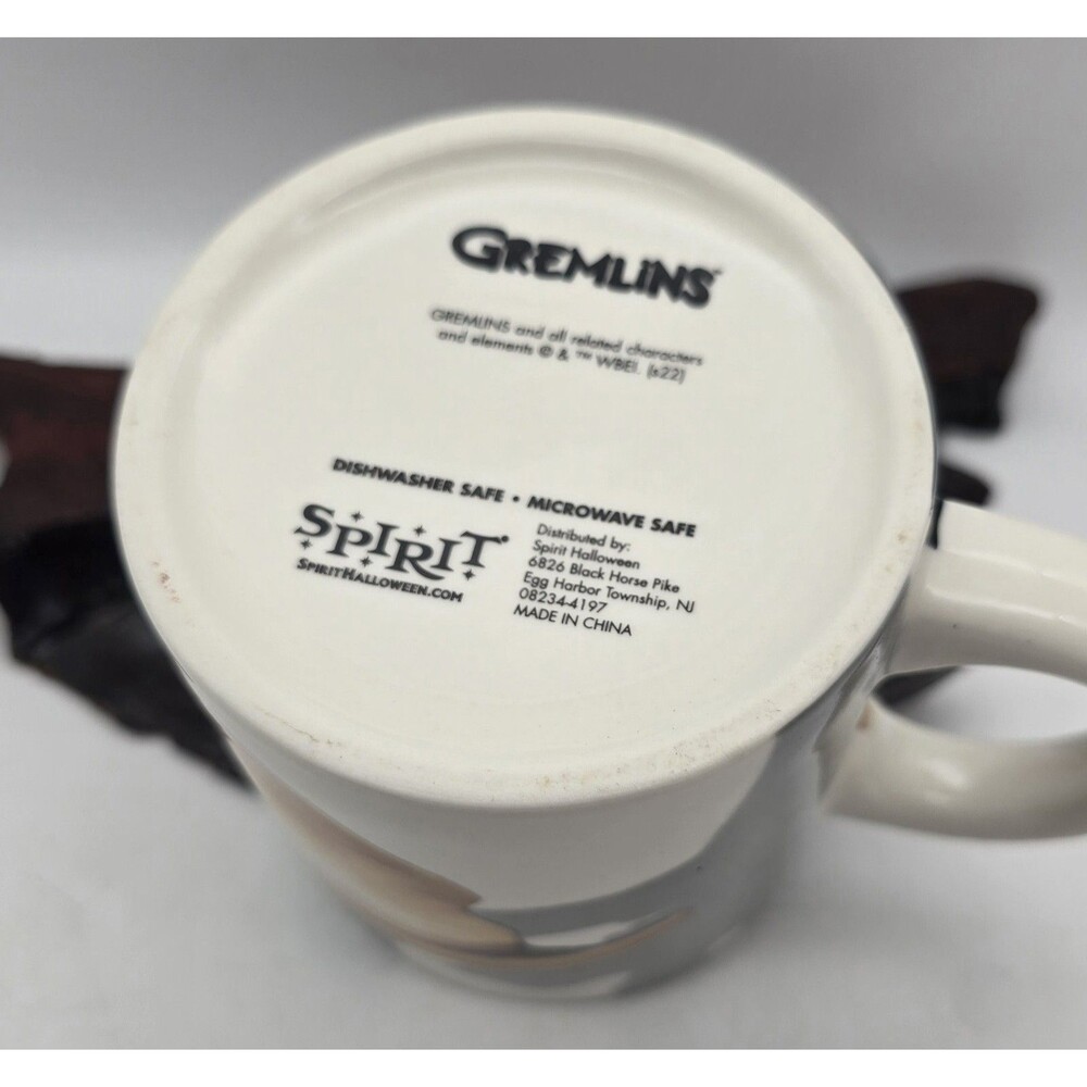 LARGE Gremlins Official Coffee Spirit Mug EUC - Picture 11 of 12